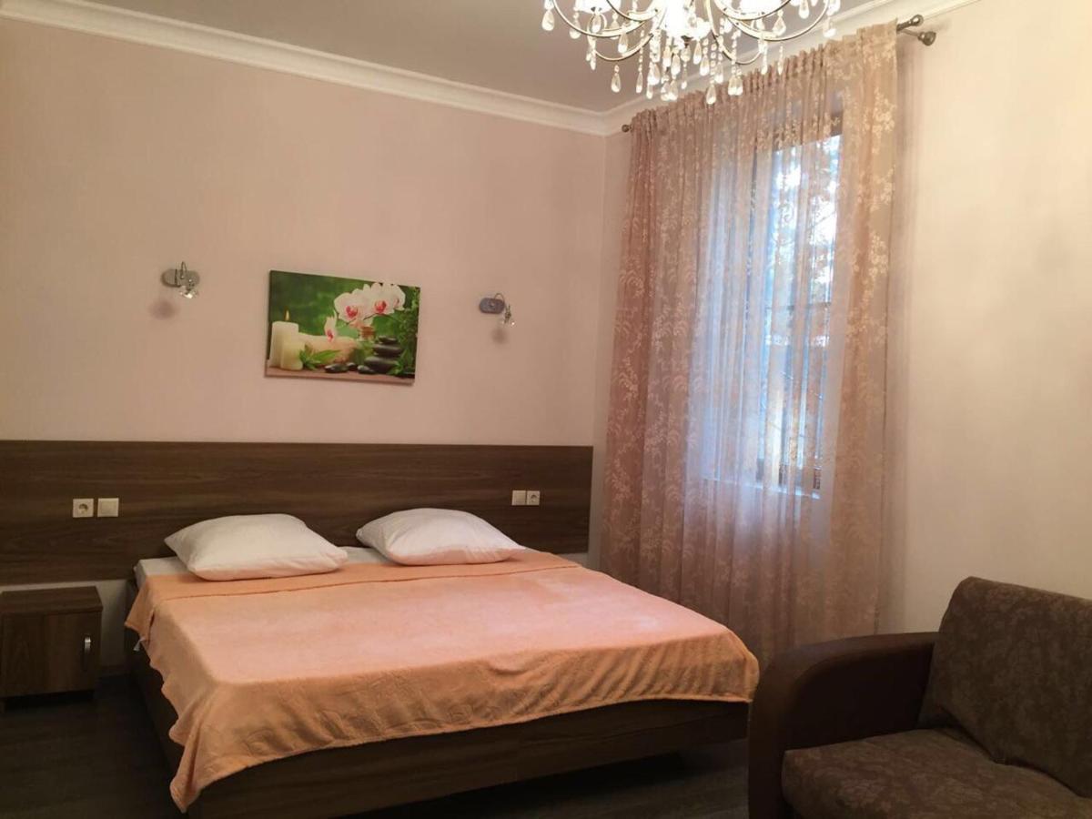 Hotel Old Pitius Піцунда Екстер'єр фото