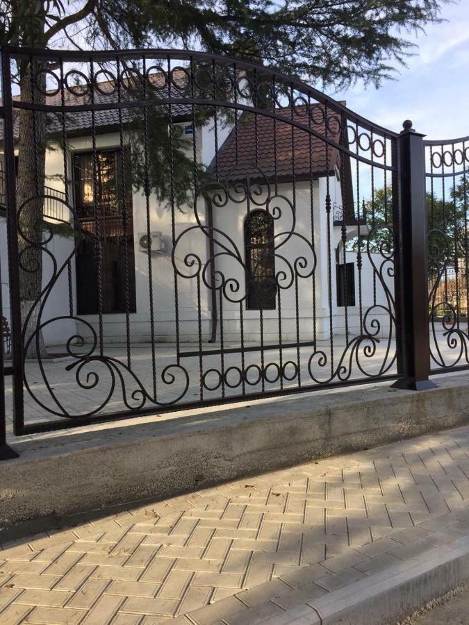 Hotel Old Pitius Піцунда Екстер'єр фото